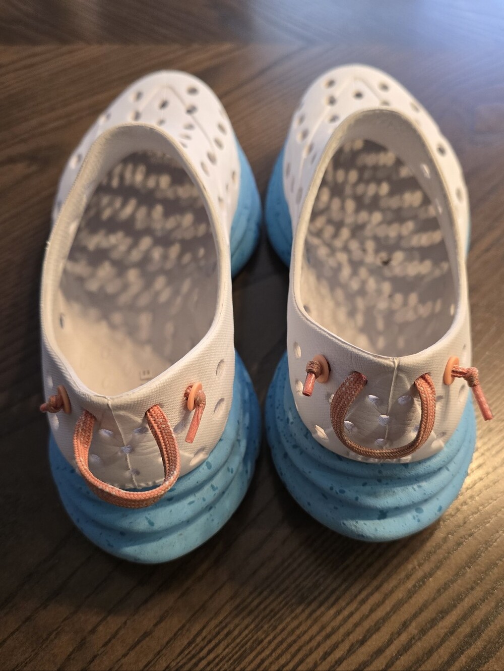 Kane Shoes White and Blue Size 7 - Picture 3 of 5